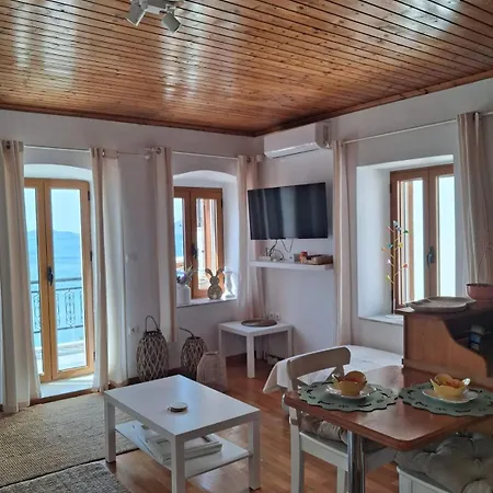 Seaview *